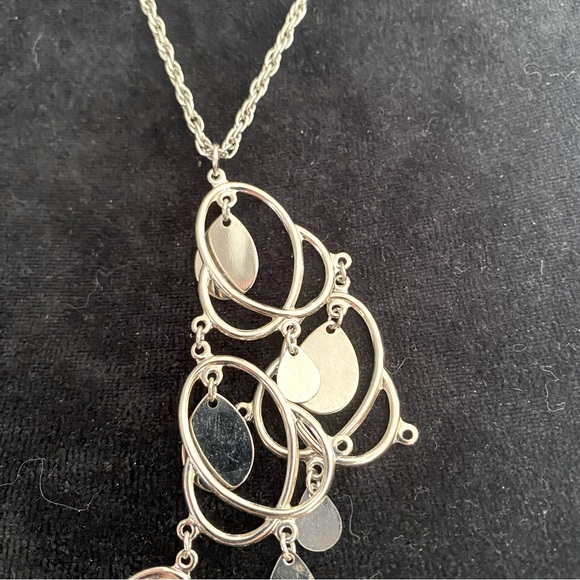 Women’s 19” Vintage Silver necklace - Picture 4 of 5